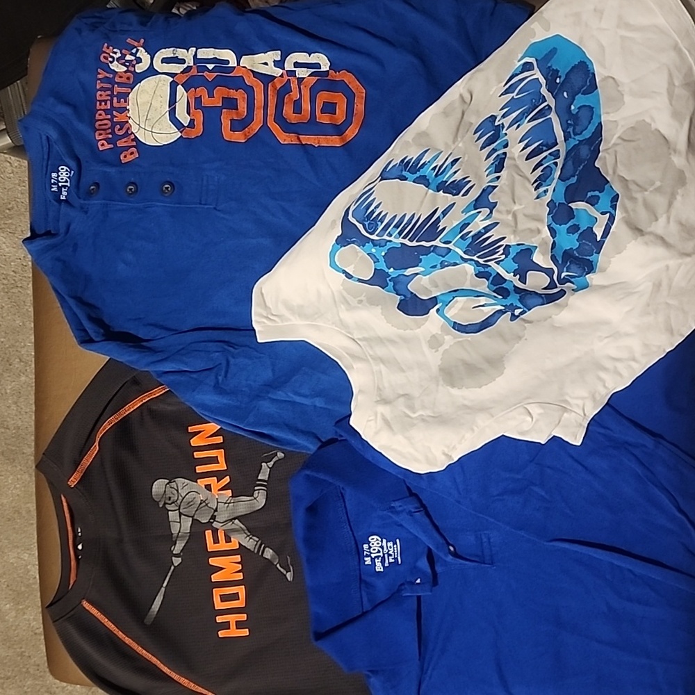 Lot of 4 Boys Long-sleeve tees size 7/8